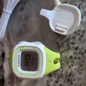 Garmin Forerunner 10 GPS Watch